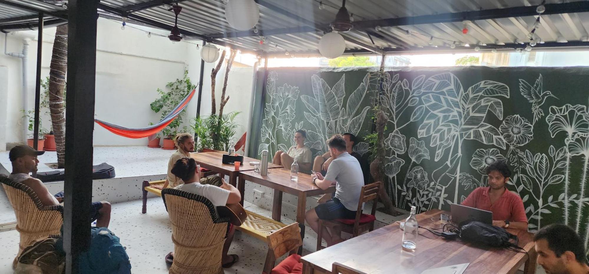 Hammock Hostels - Bandra Bombay Eksteriør billede