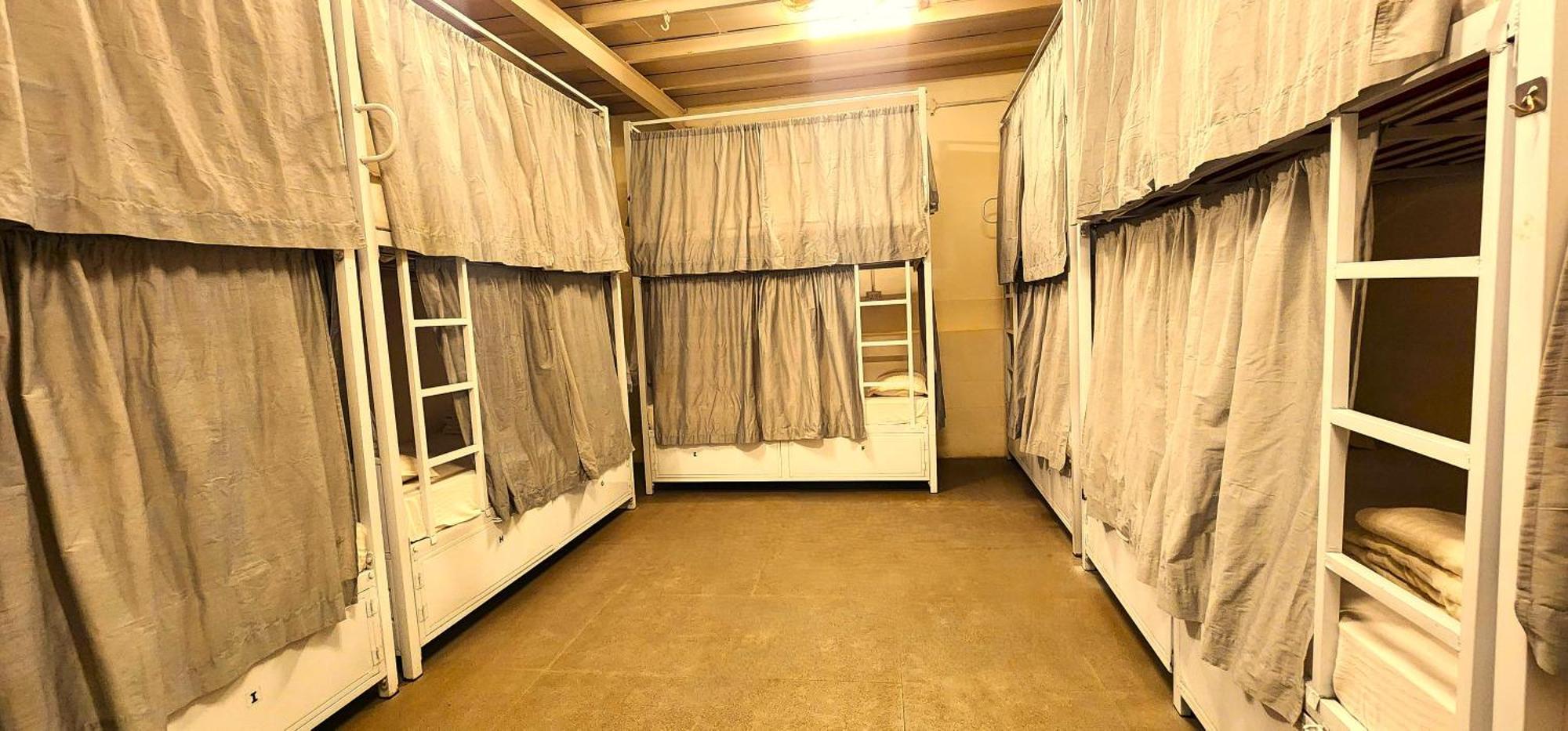 Hammock Hostels - Bandra Bombay Eksteriør billede