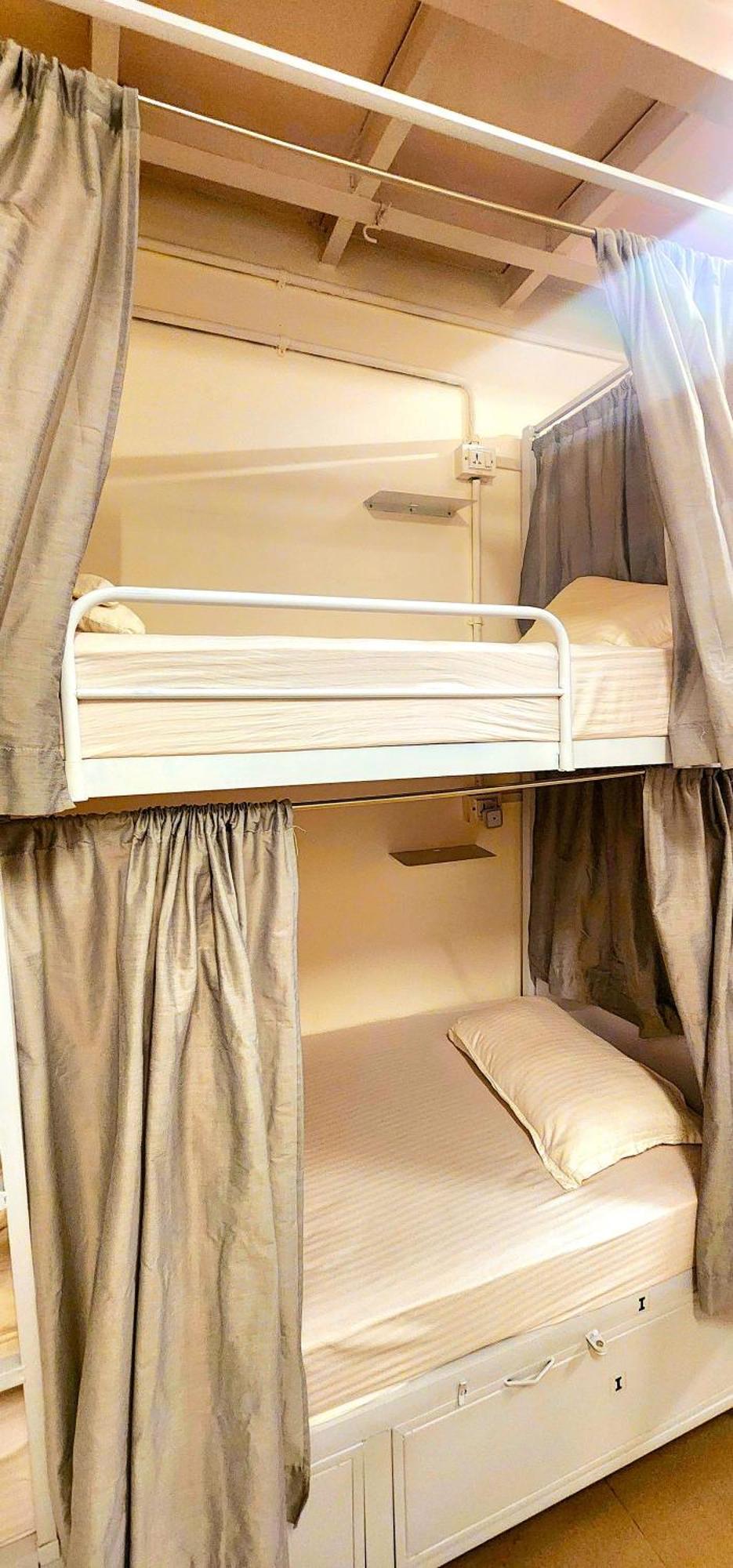 Hammock Hostels - Bandra Bombay Eksteriør billede