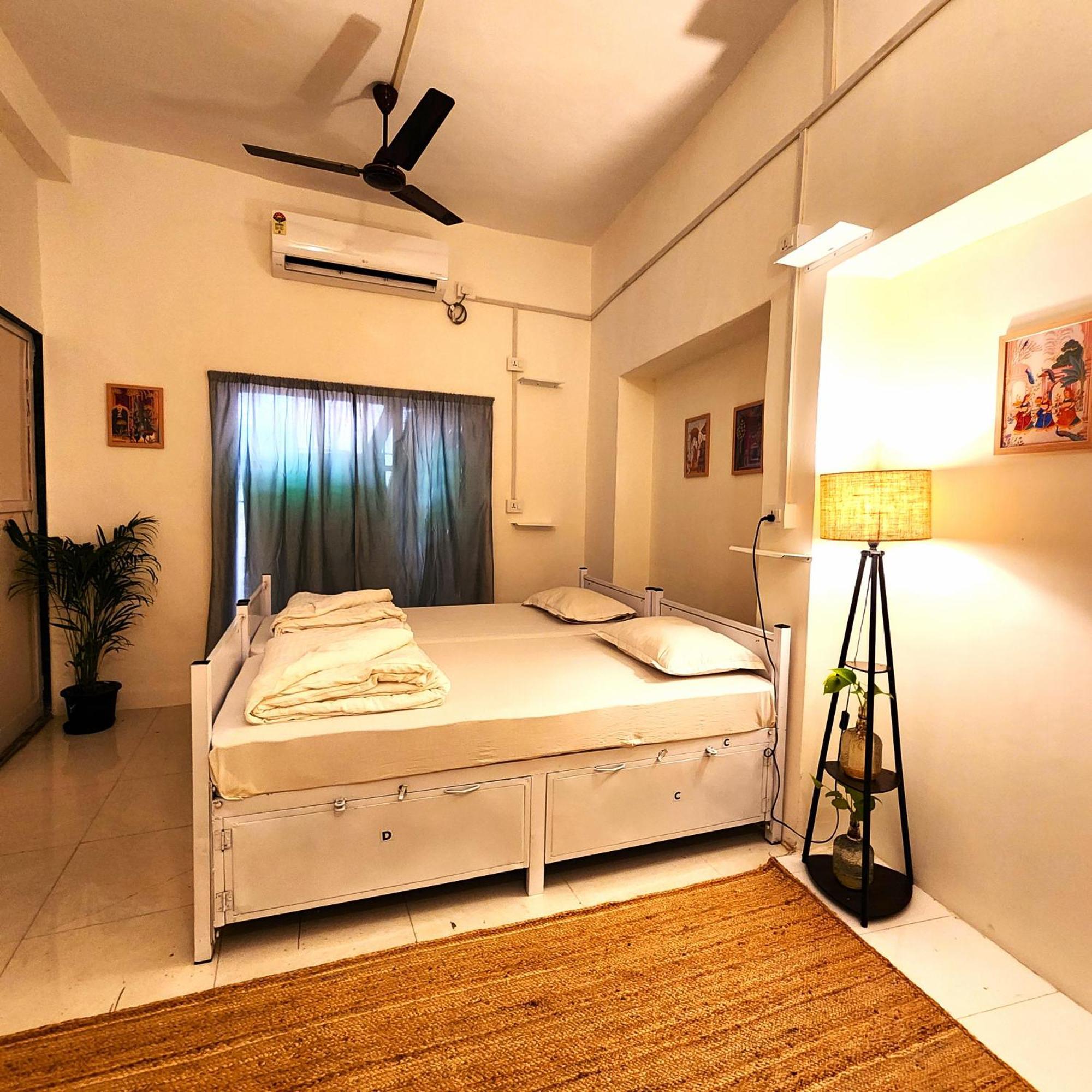 Hammock Hostels - Bandra Bombay Eksteriør billede