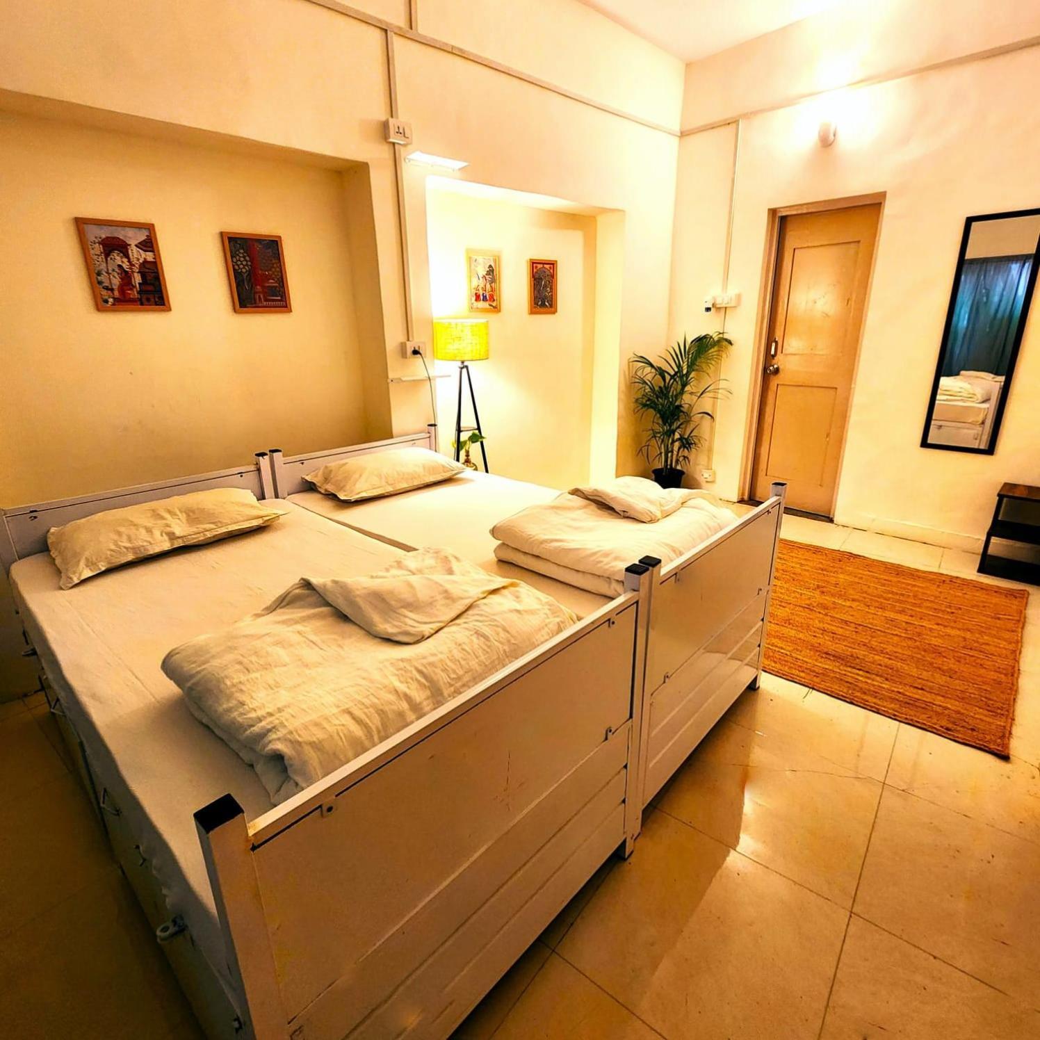 Hammock Hostels - Bandra Bombay Eksteriør billede